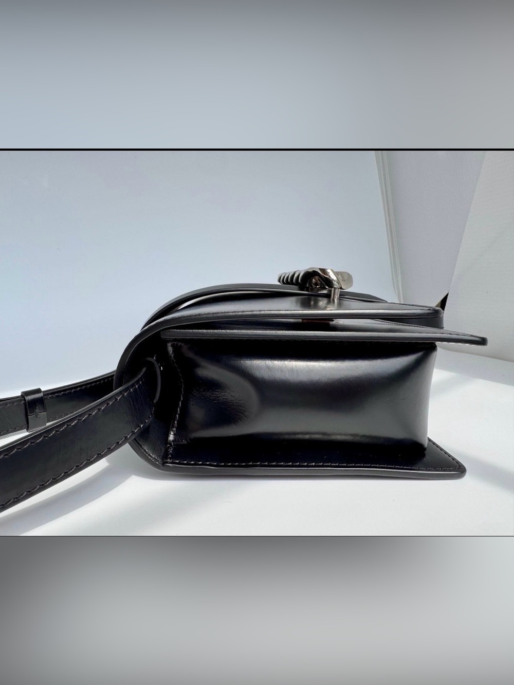 Givenchy Leather Infinity Flap Bag - Picture 5 of 12